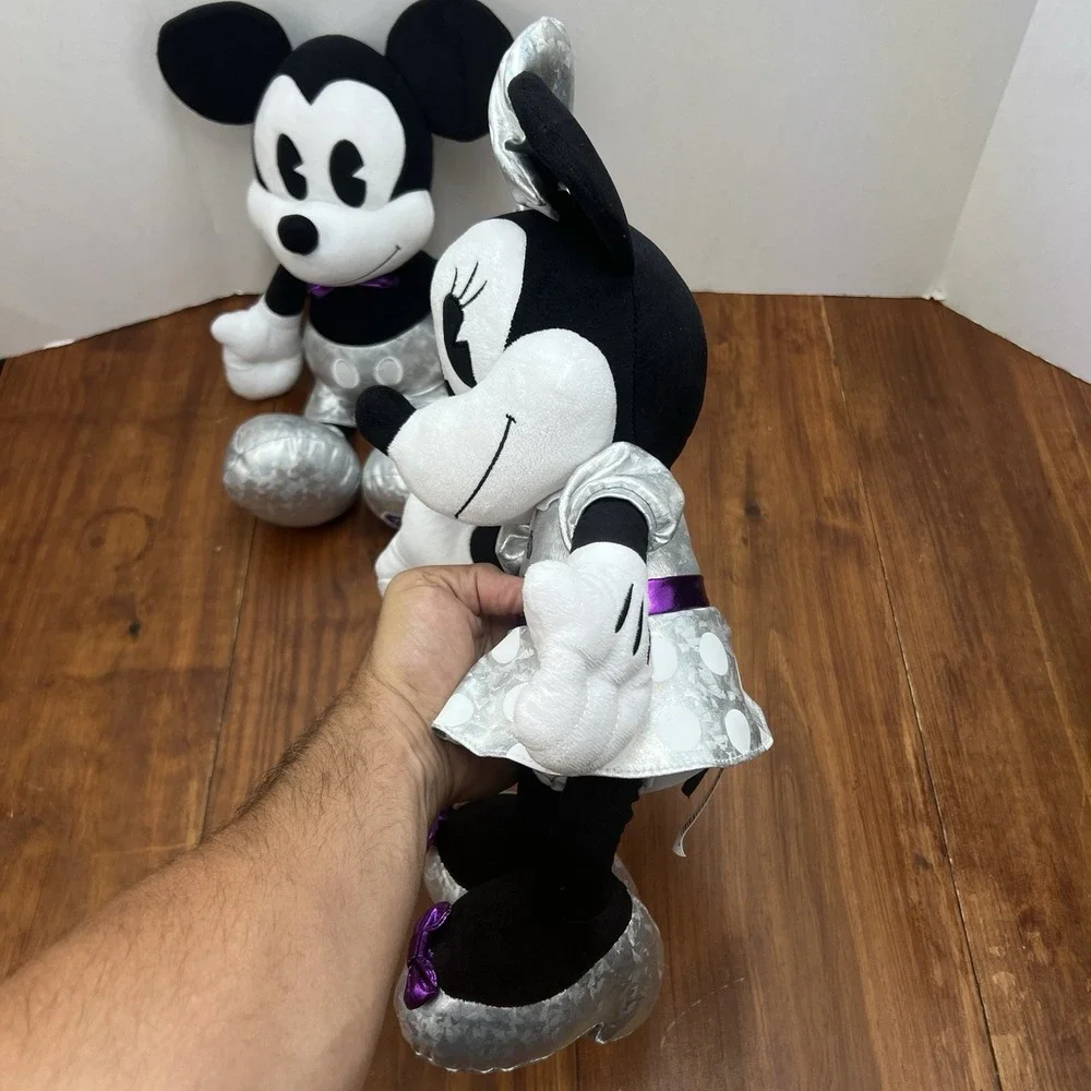 Disney 100 Years of Wonder Mickey & Minnie Mouse Plush Set 18